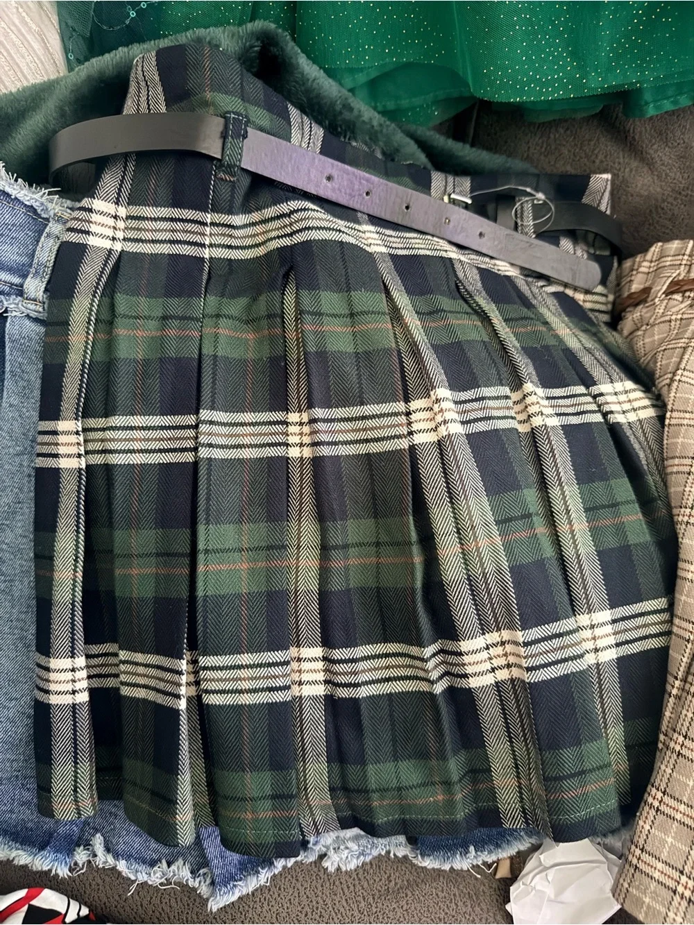 Dillard’s Brand Pleated Skirts - School Length Approved.Tractr & Xtraordinary